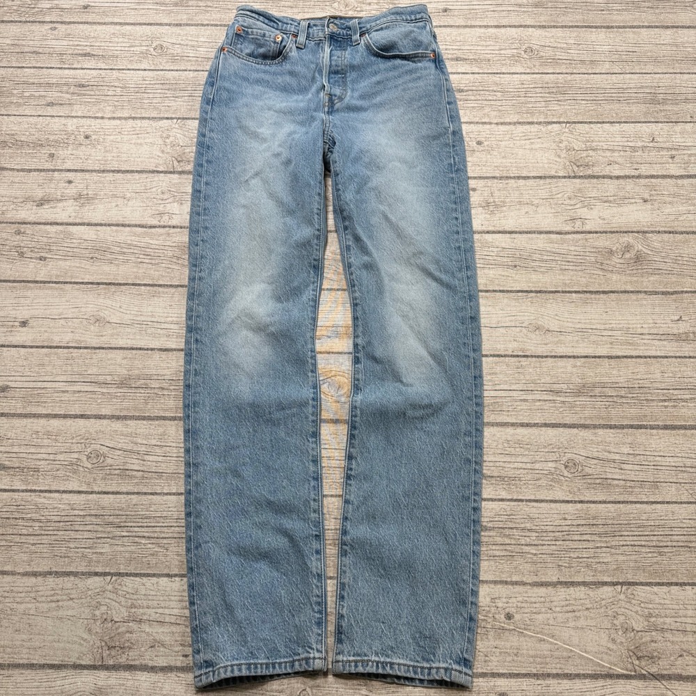 Levi's 501 Jeans Women's 26 Blue Denim Light Wash Straight Leg High Waist Cotton